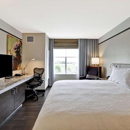 Hilton Garden Inn Detroit Трой Экстерьер фото