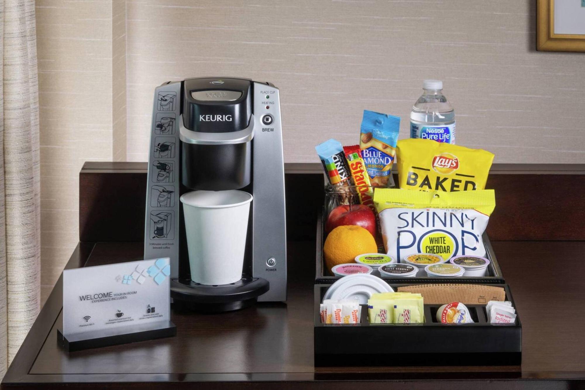 Hilton Garden Inn Detroit Трой Экстерьер фото