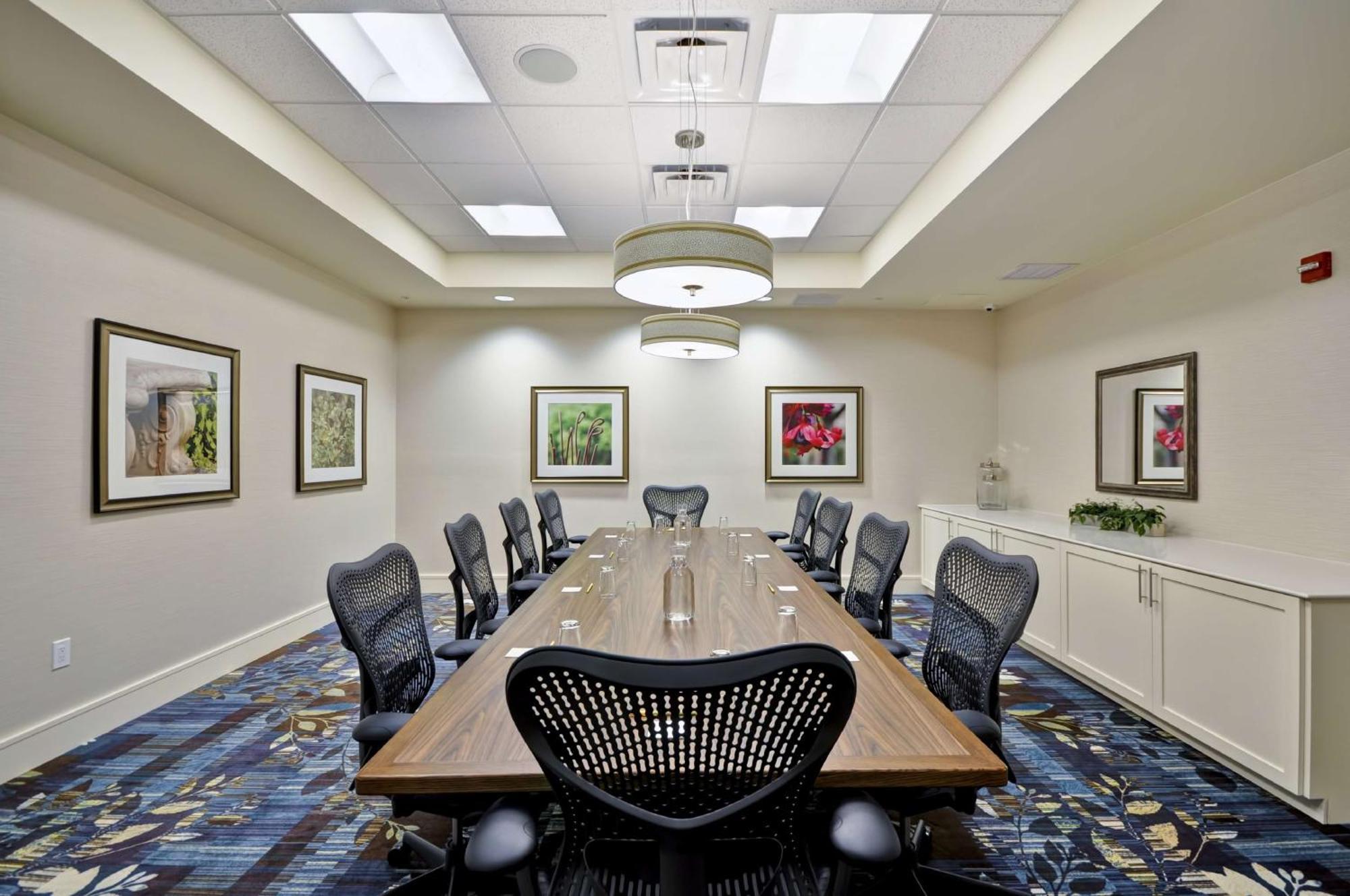 Hilton Garden Inn Detroit Трой Экстерьер фото