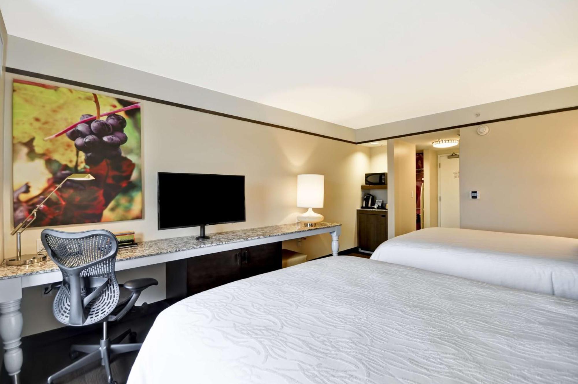 Hilton Garden Inn Detroit Трой Экстерьер фото